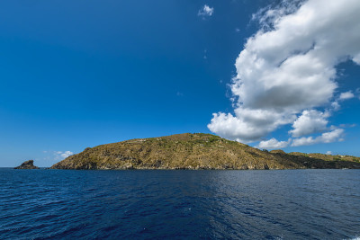 海风岛海岸线，地中海。彩色图像