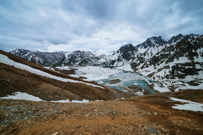 冰湖加山
