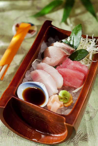 日本生鱼片