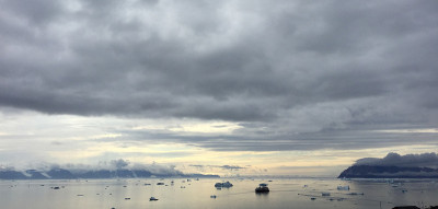Inglefield Bredning (Kangerdlugssuaq)十月