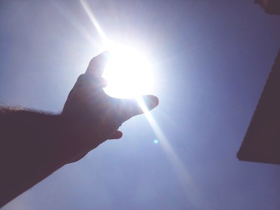 太阳和手。导管太阳。很神奇的。