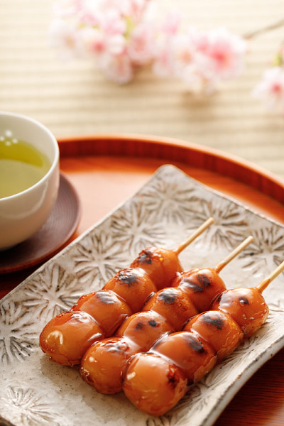 串饺子