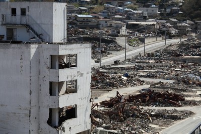 日本地震、海啸,311年