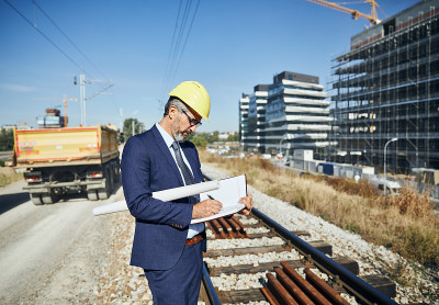 高级商人建筑师头盔建筑工地建筑建筑
