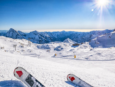 Dufourspitze地区的滑雪坡