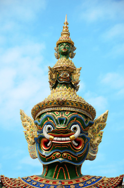 泰国曼谷，玉寺巨人。