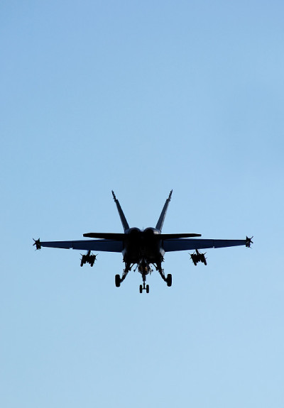 f - 18轮廓
