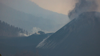 拉帕尔马火山