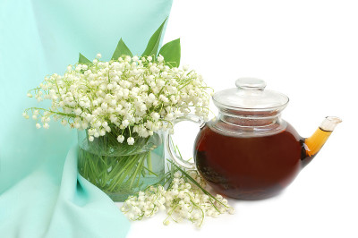 铃兰和茶壶