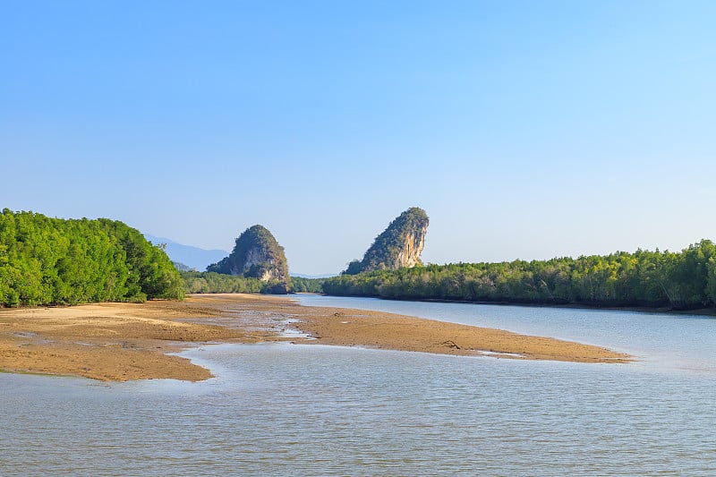 Khao Khanab Nam山和河，甲米城市地标，泰国