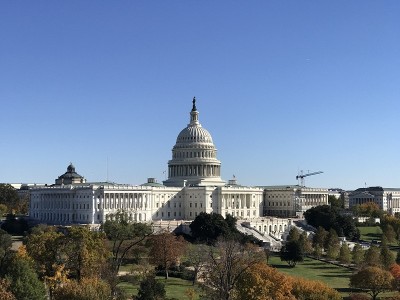 美国资本。