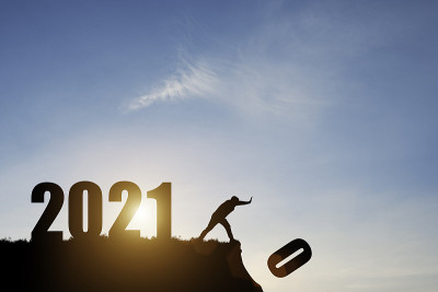 人类将数字零推下悬崖，2021年将迎来蓝天和日出。它象征着迎接2021年新年的到来。