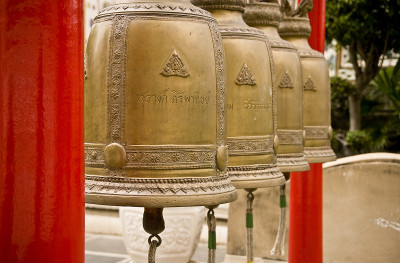 神圣的钟声,泰国