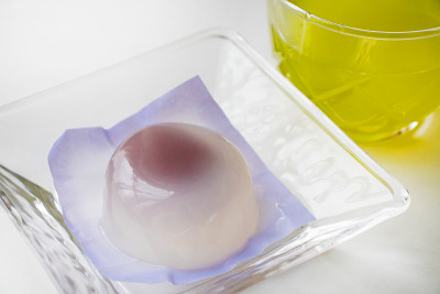 夏日日本甜品“Wagashi”。