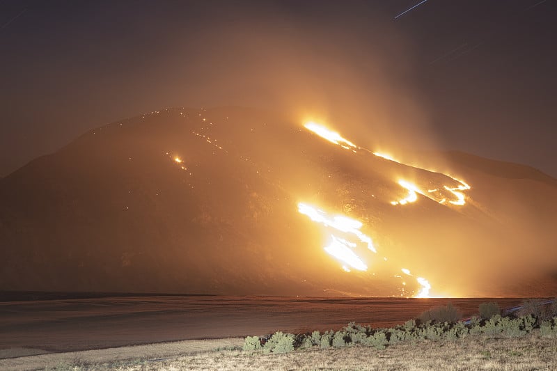 西山野火