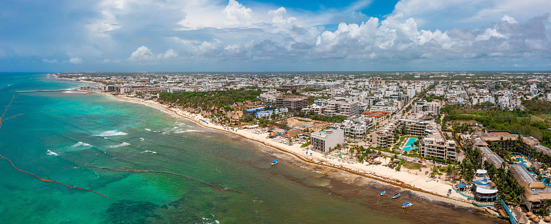 Playa Del Carmen小镇在墨西哥的鸟瞰图。