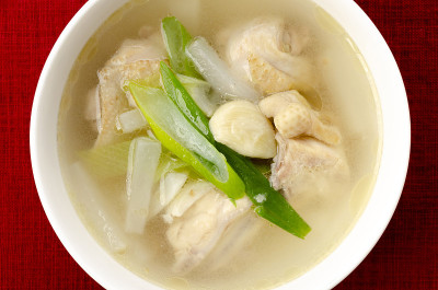 自制的鸡肉蔬菜汤