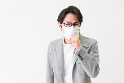 亚洲中年男子