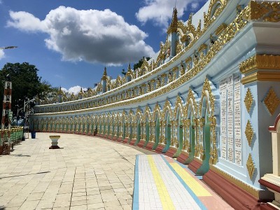 缅甸实皆的U Min Thonze寺庙建筑佛教大厅