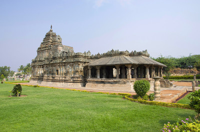 耆那教寺庙，也被称为Brahma Jinalaya, Lakkundi，卡纳塔克邦，印度