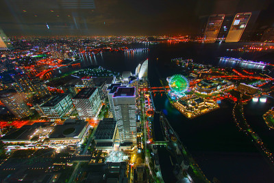 横滨地标大厦的夜景