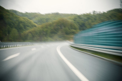 在高速公路上