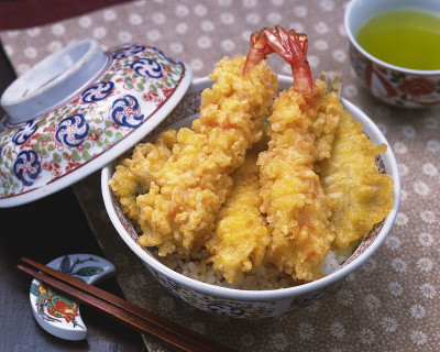 鱼翅(米饭和炸鱼)