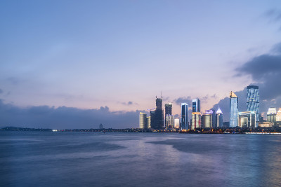 青岛城市滨海建筑景观夜景