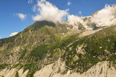 法国阿尔卑斯山勃朗峰的Aiguille du Dru的风景，在夏天，Montenvers, Cham