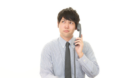 有电话的商人