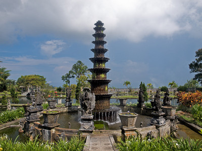 水宫Tirtagangga