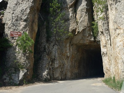 针眼隧道，卡斯特州立公园