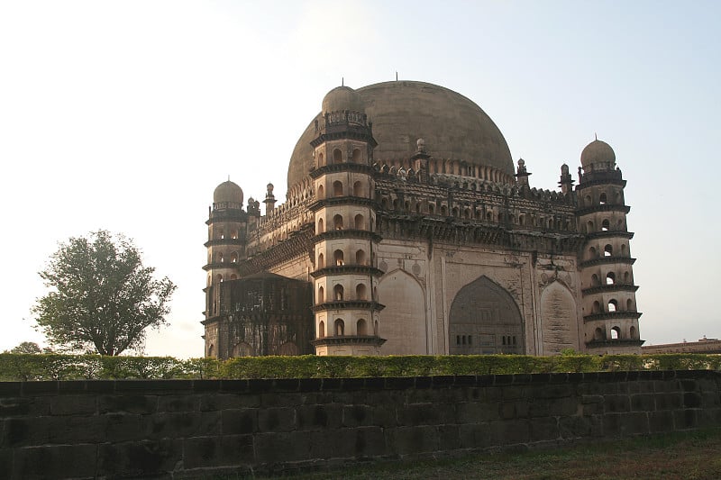 华丽的高尔Gumbaz