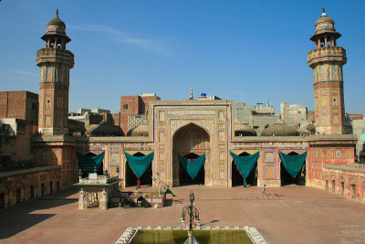 Elegent Wazir Khan Masjid