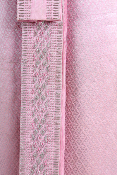 丝绸的裙子