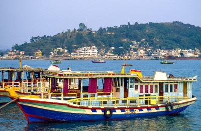 Ausflugsboot
