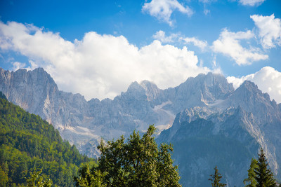 斯洛文尼亚Kranjska Gora附近的山区景观