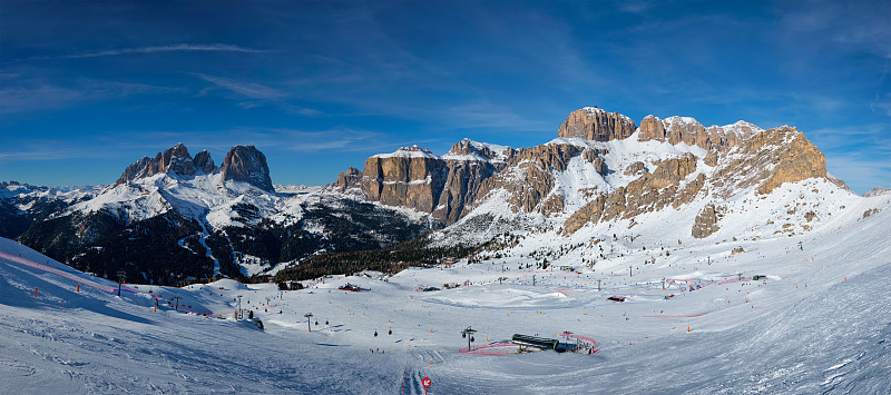 意大利Dolomites的滑雪胜地