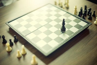 商人思考如何下棋概念经营战略