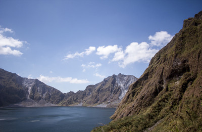 菲律宾的皮纳图博火山喷发