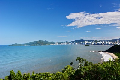 海滩阳光和大海