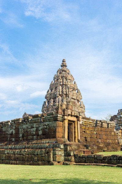 Prasat Hin Phanom Rung是泰国的一个