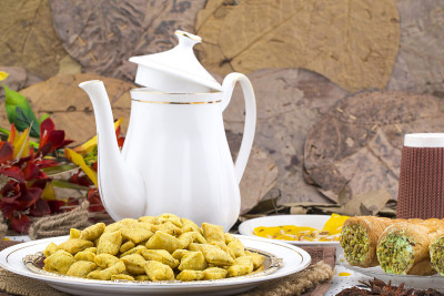 印度茶时间辛辣的Methi Para小吃