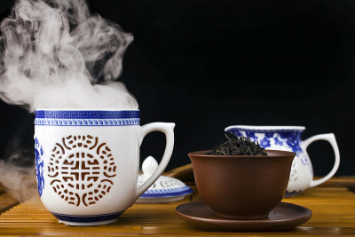 一杯正山小种红茶
