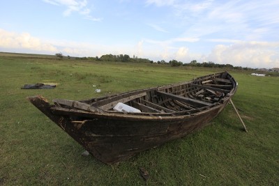 废弃的旧Kayak