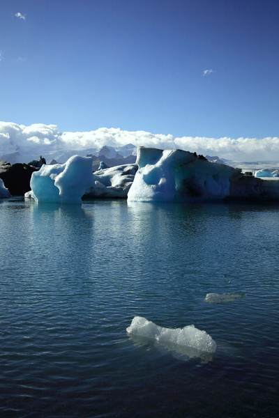 前景冰山Jokulsarlon礁湖冰岛