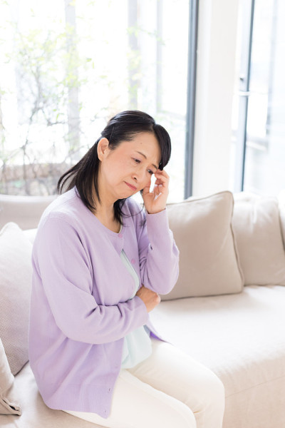 亚洲高级的女人