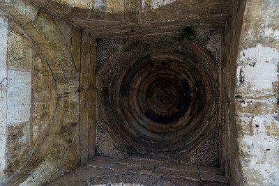 世界遗产kamani masjid也被称为kamani清真寺，Champaner