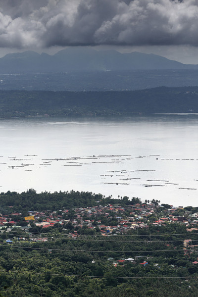 塔利赛镇，塔尔火山口湖北岸。Talisay-Batangas-Luzon-Philippines。0