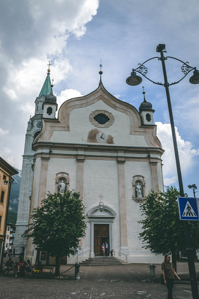 1990